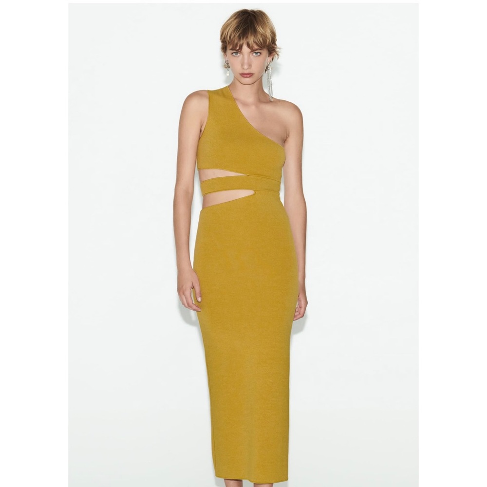 ZARA CUT OUT STRETCH KNIT DRESS 5584/635
